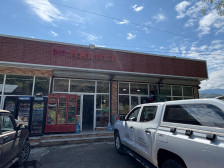 Lerikdə fəaliyyət göstərən marketdə istehlaka yararsız məhsullar aşkarlanıb