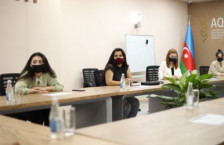 “Könüllü Qida Nəzarətçisi” proqramı iştirakçılarına sertifikatlar təqdim olunub