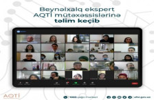 Beynəlxalq ekspert AQTİ mütəxəssislərinə təlim keçib