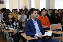 “Şəkəri azalt, ömrünü uzat!” kampaniyası çərçivəsində ali təhsil müəssisələrində görüşlər davam edir