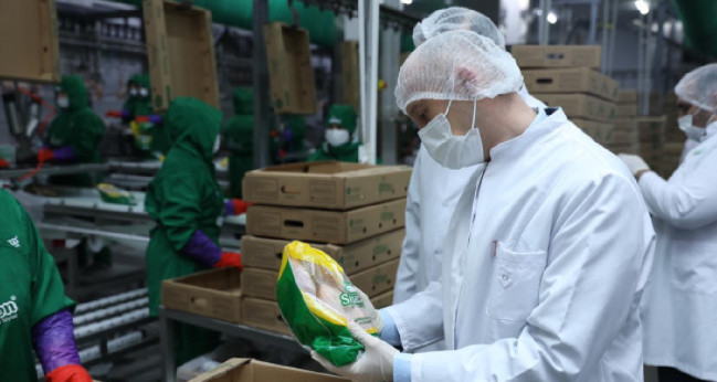 Media nümayəndələri Siyəzəndə “HALAL” uyğunluq sertifikatı almış müəssisənin fəaliyyəti ilə tanış olublar