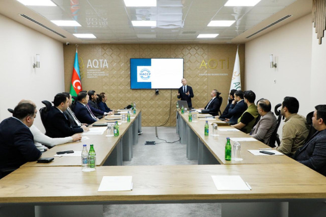 İctimai iaşə müəssisələrinin nümayəndələri ilə görüş keçirilib