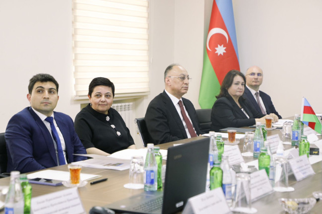 Qoşqar Təhməzli Latviyanın kənd təsərrüfatı naziri ilə görüşüb