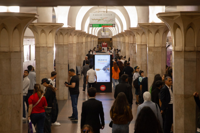 Bakı metrosunda veyplərin təhlükələri barədə sosial reklamlar yayımlanır