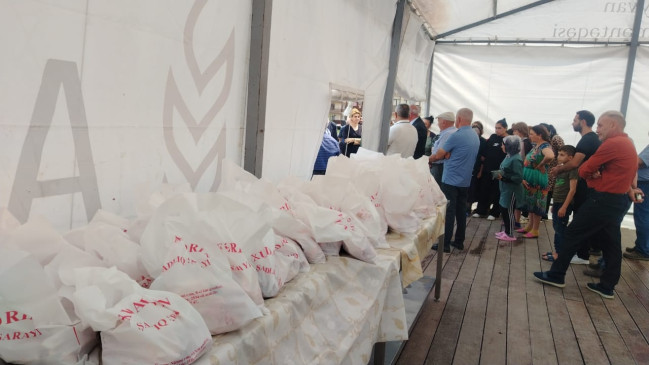 Bayramla bağlı 135 ünvanda qurbanlıq heyvanların satışı və kəsimi xidmətləri göstərilir