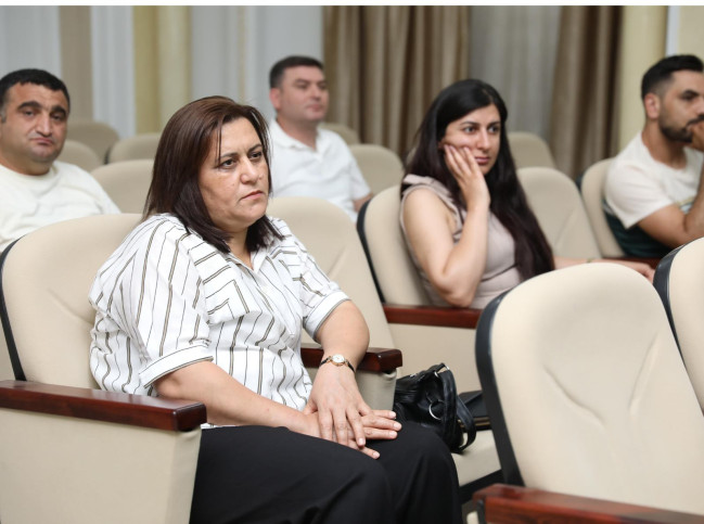 Qida ilə təmasda olan işçilər üçün gigiyena təlimi keçirilib