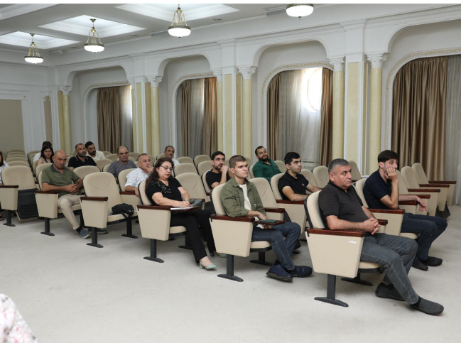 Qida ilə təmasda olan işçilər üçün gigiyena təlimi keçirilib