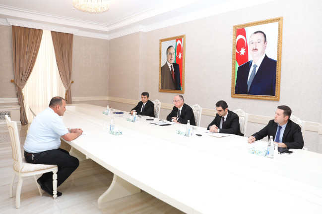 AQTA sədri Abşeronda vətəndaşları qəbul edib