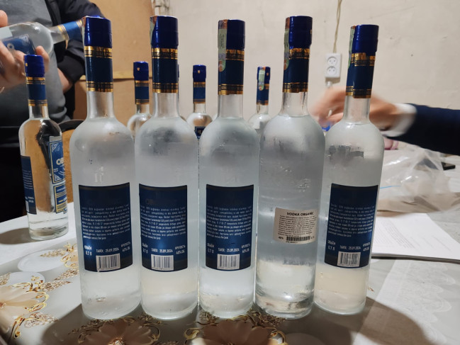 Gəncə və Göygölün bir sıra ticarət obyektlərində saxta alkoqollu içkilər aşkarlanıb