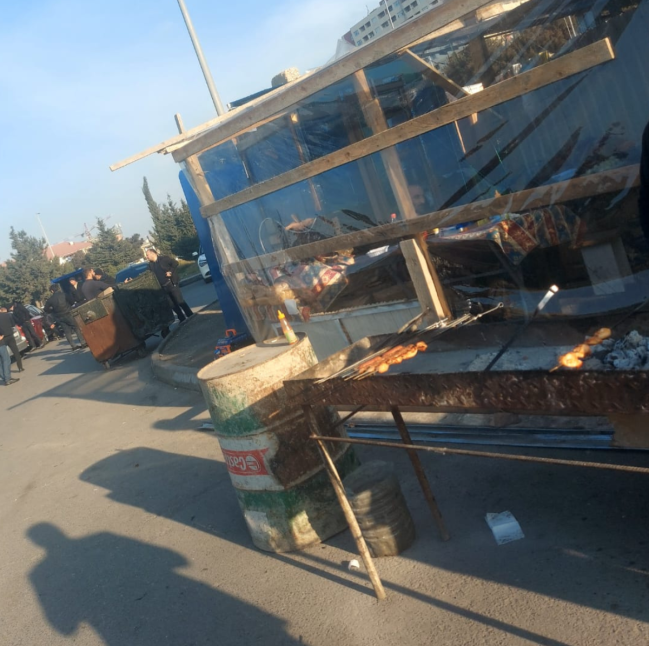 Avtovağzal yaxınlığında çadırtipli kafenin fəaliyyətinə məhdudiyyət qoyulub