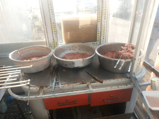 Avtovağzal yaxınlığında çadırtipli kafenin fəaliyyətinə məhdudiyyət qoyulub