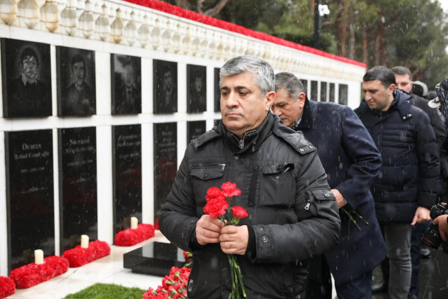 AQTA kollektivi 20 Yanvar şəhidlərinin xatirəsini yad edib