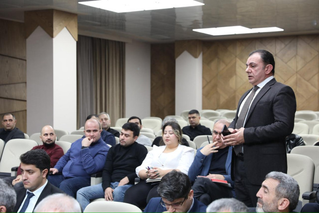 Pestisid və gübrələrin dövriyyəsi sahəsində fəaliyyət göstərən sahibkarlarla görüş keçirilib