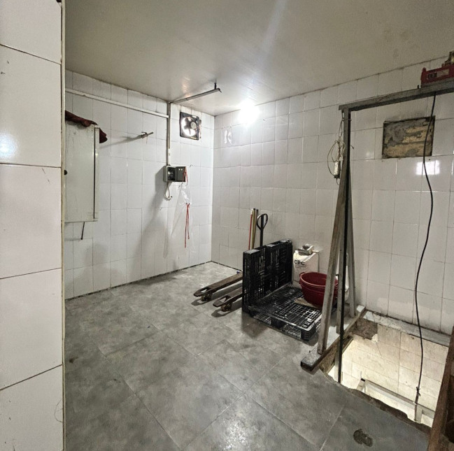 Mehdiabadda kolbasa istehsalı müəssisəsinin qanunsuz fəaliyyət göstərdiyi aşkarlanıb