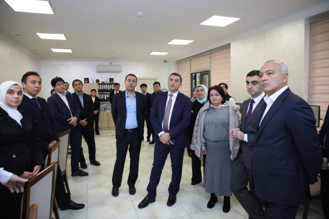 Özbəkistanda səfərdə olan AQTA nümayəndə heyəti fitosanitar laboratoriya ilə tanış olub