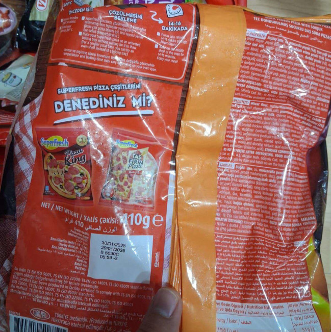 “Volt”, “Megastore” və “The Place”da istehlaka yararsız qida məhsulları aşkarlanıb