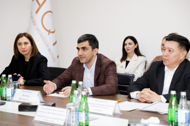 AQTA-da “Syngenta” şirkətinin nümayəndə heyəti ilə işgüzar görüş keçirilib