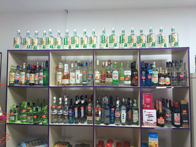 “Səma” marketdə saxta alkoqollu içkilər aşkarlanıb