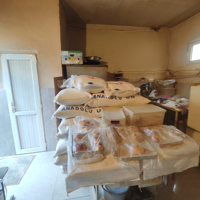 Nərimanov rayonunda unlu qənnadı məmulatlarının emalı müəssisəsində istehsal dayandırılıb