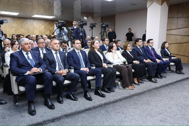 AQTA-da “Təhlükəsiz qidanın memarlığı” mövzusuna həsr olunmuş konfrans keçirilib