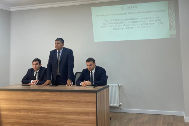 Ümumtəhsil müəssisələrində qidalanmanın sağlam və düzgün təşkili mövzusunda tədbir keçirilib