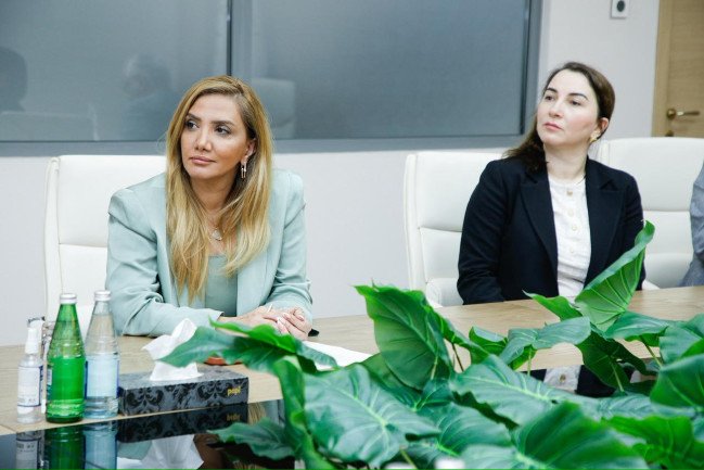 “Təhlükəsiz qidanın memarlığı” mövzusunda konfransda qabaqcıl layihələndirmə və tikinti təcrübələri müzakirə olunub