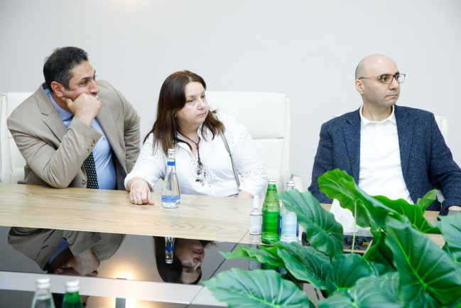 “Təhlükəsiz qidanın memarlığı” mövzusunda konfransda qabaqcıl layihələndirmə və tikinti təcrübələri müzakirə olunub