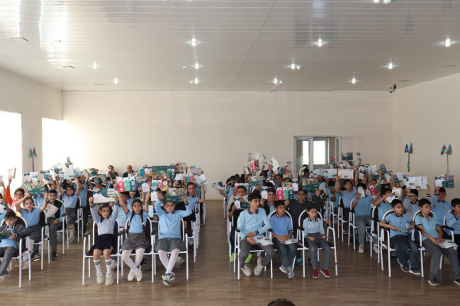 Təhsil müəssisələrində sağlam qidalanma və qida təhlükəsizliyi ilə bağlı maarifləndirici tədbirlər davam etdirilir