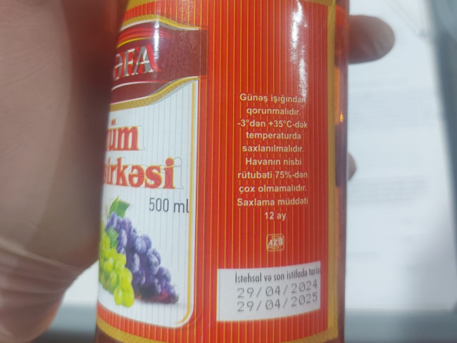 Gəncədə marketdə istehlaka yararsız məhsullar aşkarlanıb