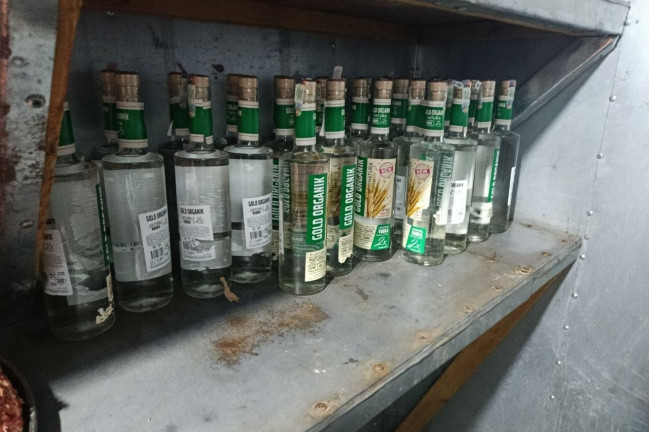 Şadlıq sarayında saxta alkoqollu içkilərin istehlaka təqdim edilməsinin qarşısı alınıb