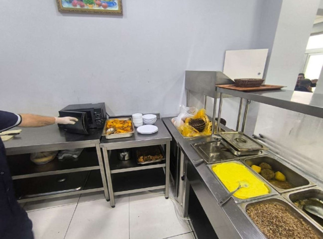 AQTA “Yummy Catering” MMC-yə məxsus ictimai iaşə obyektində nöqsanlar aşkarlayıb