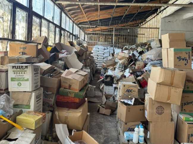 Astarada topdansatış anbarında istehlaka yararsız qida məhsulları aşkarlanıb
