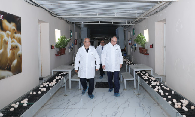 AQTA sədri quşçuluq müəssisəsinin fəaliyyəti ilə tanış olub