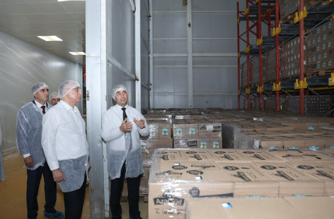 AQTA sədri süd və süd məhsullarının emalı zavodunda olub