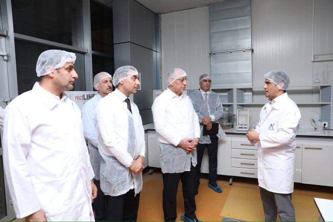AQTA sədri süd və süd məhsullarının emalı zavodunda olub