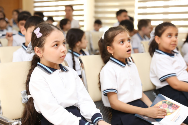 AQTA “Sağlam məktəbli” layihəsini yeni tədris ilində də davam etdirir