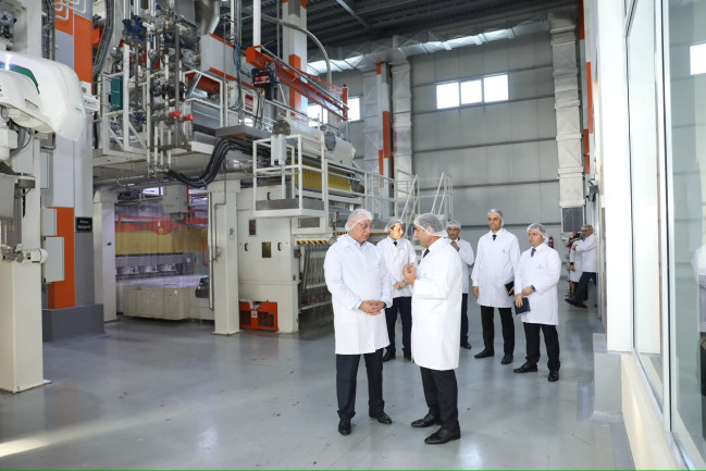 Qoşqar Təhməzli “Avrora” MMC-nin fəaliyyəti ilə tanış olub