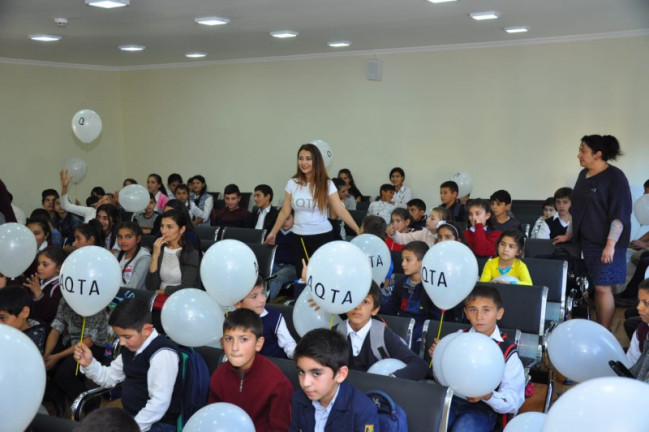 AQTA əməkdaşları Tovuz rayonunda yerləşən İnteqrasiya Təlimli İnternat Tipli Gimnaziyada təhsil alan şagirdlərlə görüşüblər