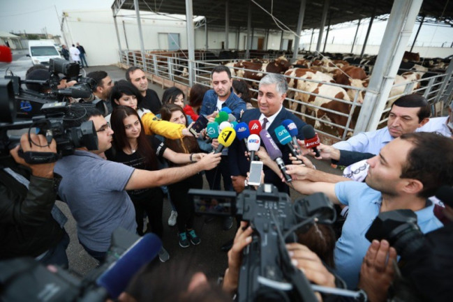 AQTA Qurban bayramında fəaliyyət göstərəcək stasionar və çadır tipli kəsim məntəqələrində infotur keçirib