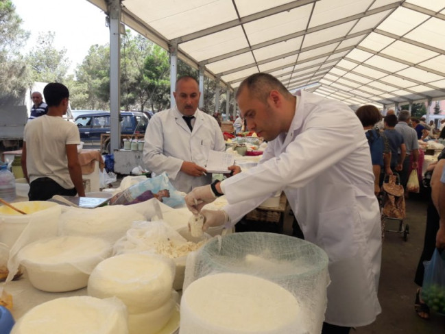 AQTA Kənd təsərrüfatı məhsullarının satışı yarmarkalarında monitorinqləri davam etdirir