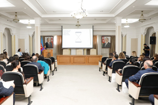 AQTİ-də molekulyar biologiya üzrə qabaqcıl texnologiyalara dair seminar keçirilib