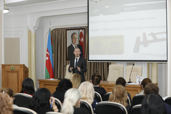 AQTİ məktəbəqədər təhsil müəssisələrinin əməkdaşları üçün təlimlərə start verib