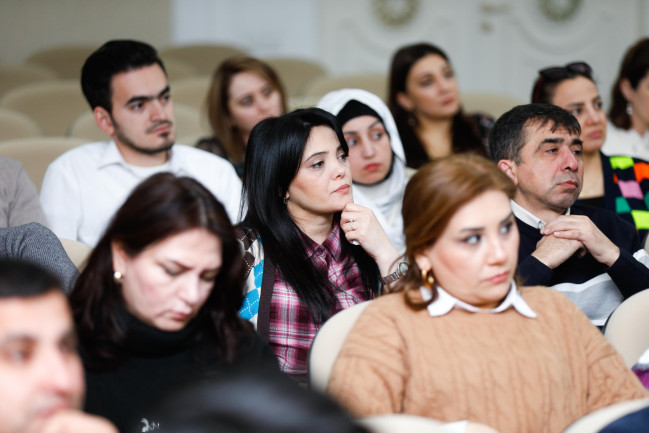 AQTİ sahibkarlıq subyektlərinin əməkdaşları üçün təlimləri davam etdirir