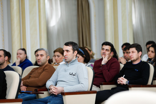 AQTİ sahibkarlıq subyektlərinin əməkdaşları üçün təlimləri davam etdirir