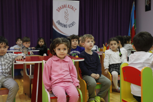 “Şəkəri azalt, ömrünü uzat” kampaniyası çərçivəsində təhsil müəssisələrində görüşlərə start verilib