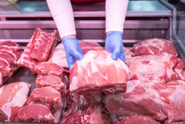 Qurbanlıq heyvanın kəsimi zamanı hansı tələblərə riayət edilməlidir?