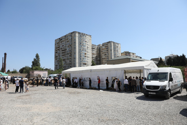 Bayramla bağlı 147 ünvanda qurbanlıq heyvanların satışı və kəsimi xidmətləri göstərilir