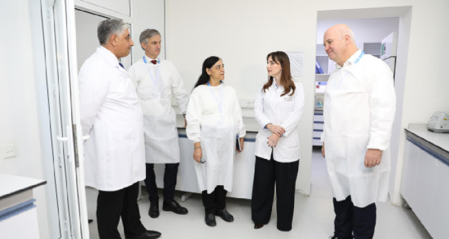Toni Holohan: AQTİ laboratoriyaları müasir tələblərə cavab verir